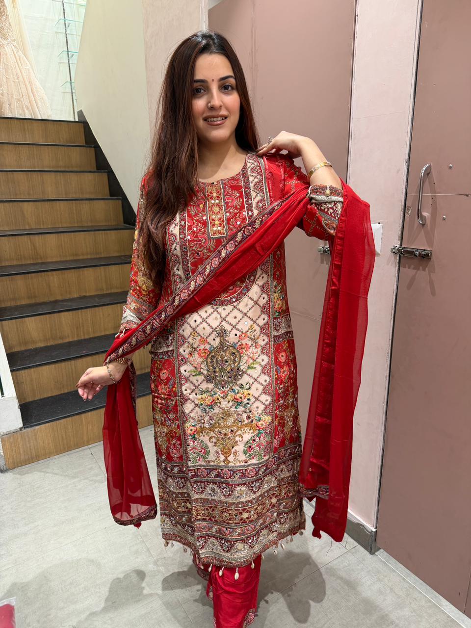 Srinya  Printed Kurta Set with Dupatta