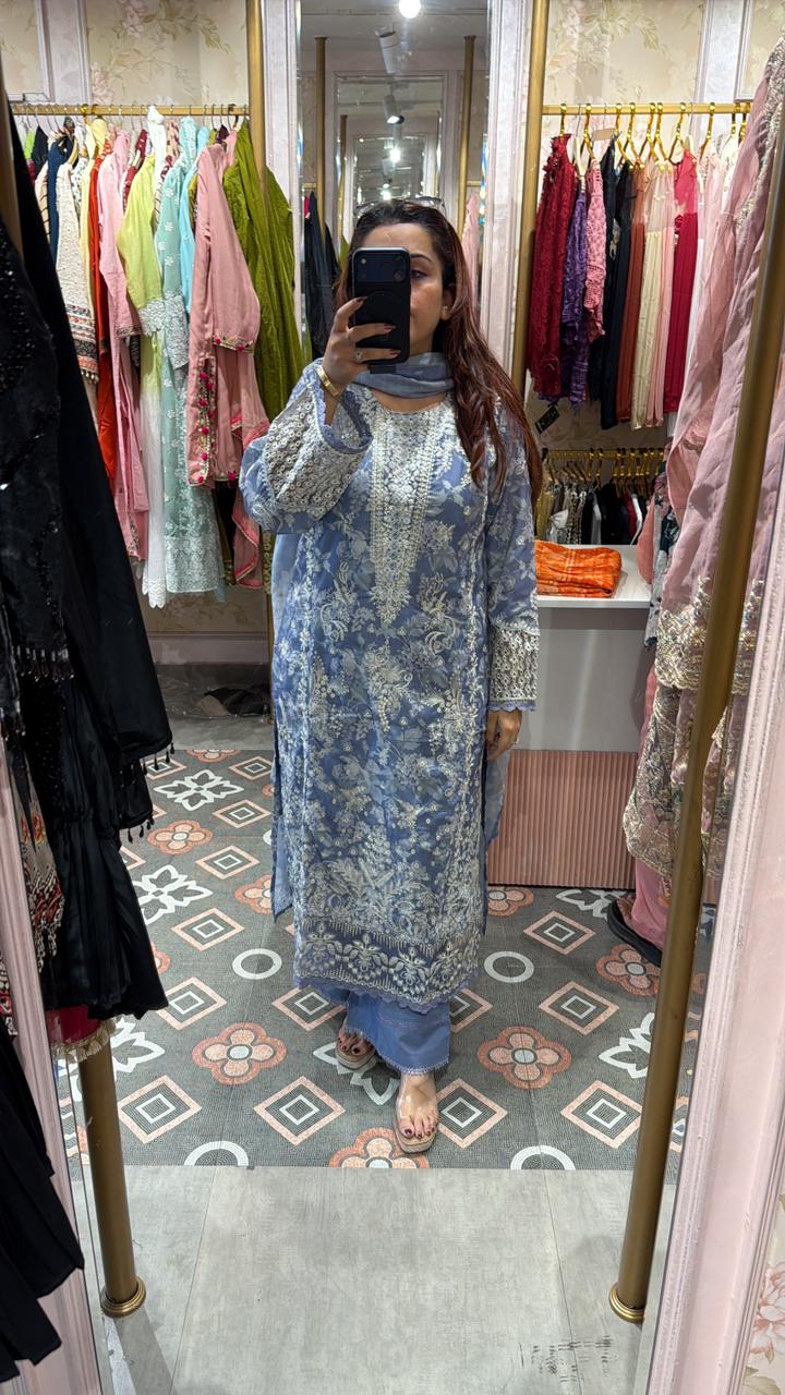 Samy Embroidered Grace Suit Set