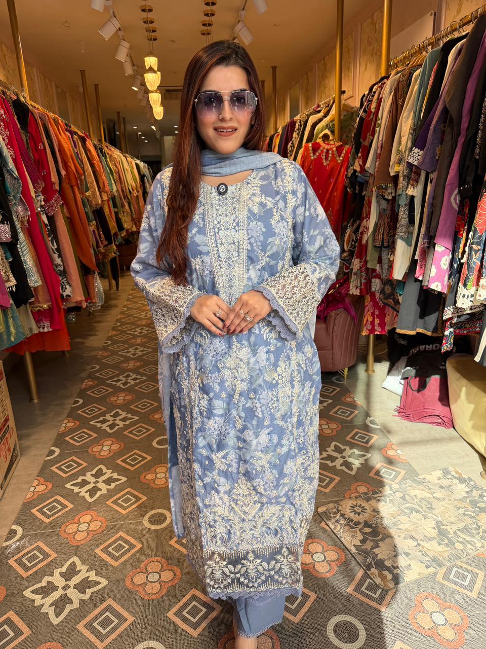 Samy Embroidered Grace Suit Set