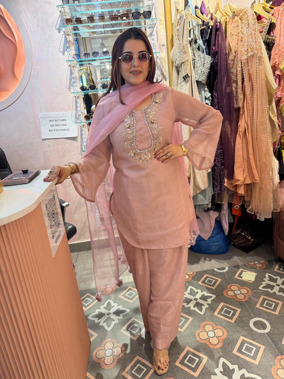 Sen Hand-Embroidered Elegance Suit Set