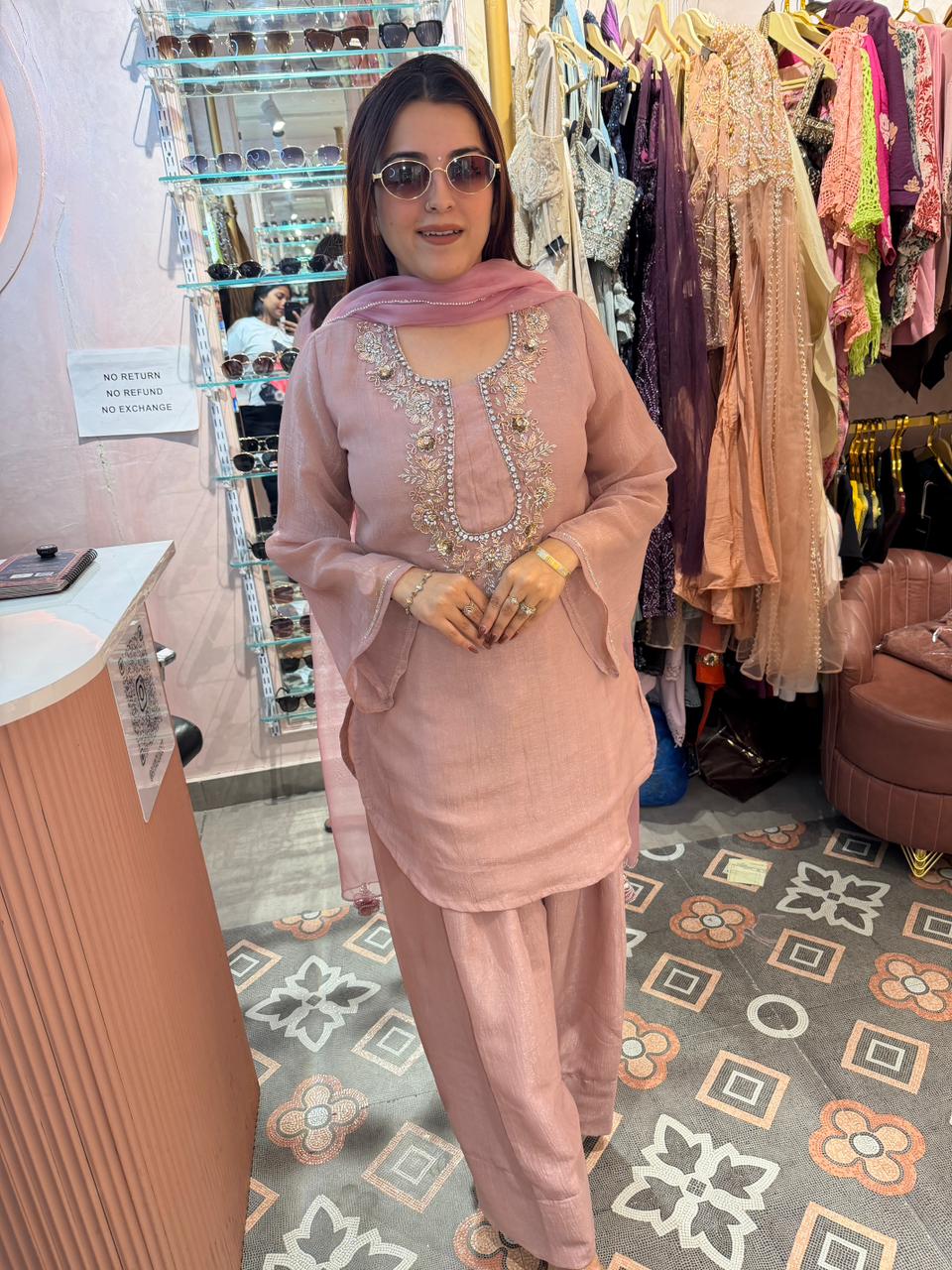 Sen Hand-Embroidered Elegance Suit Set
