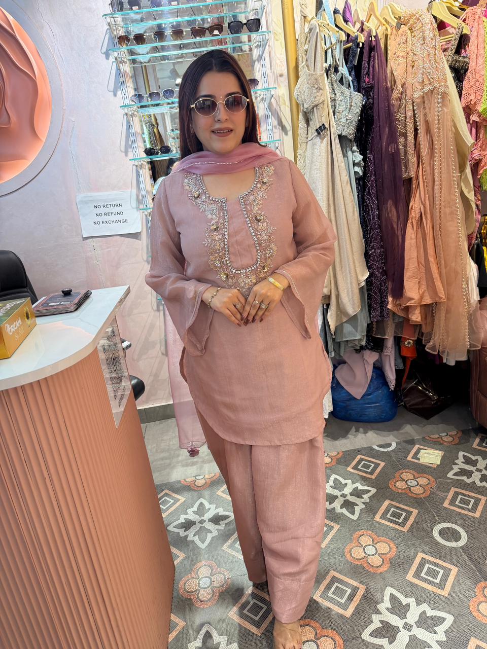 Sen Hand-Embroidered Elegance Suit Set