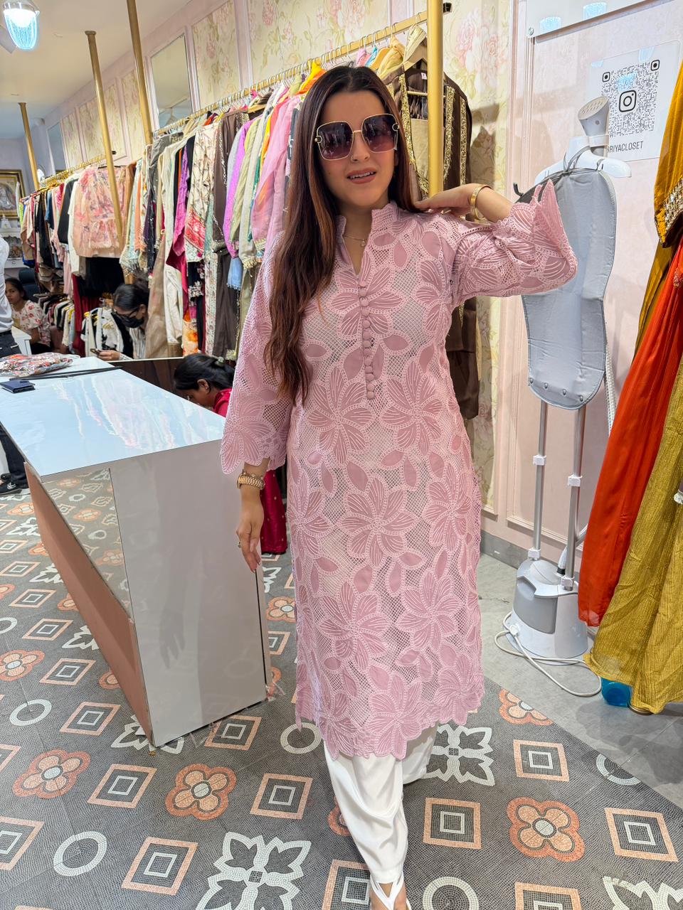 Cosmos Floral Crochet Kurta