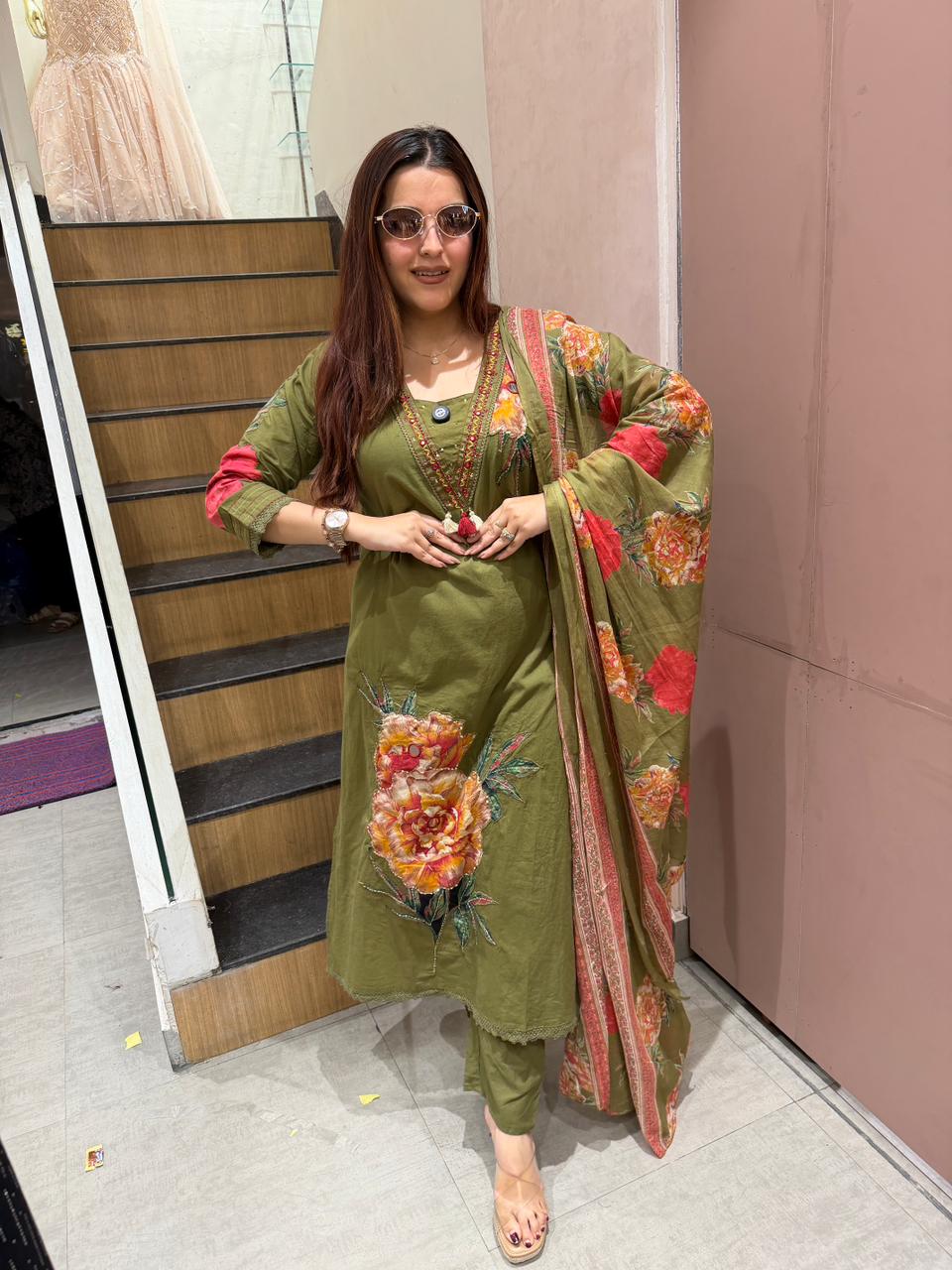 Oly Embroidered Kurta Set