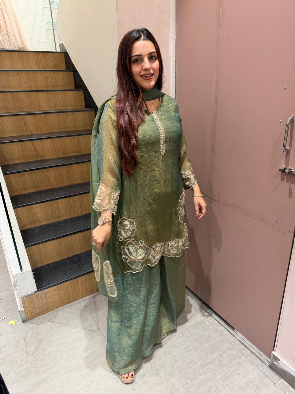 Nidi Embroidered suit Set