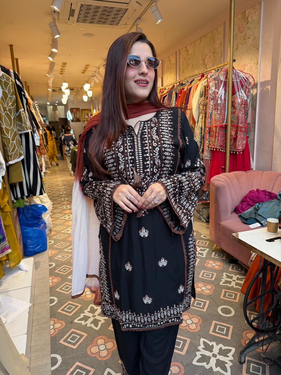 Sobar Noir Embroidered Kurta Set