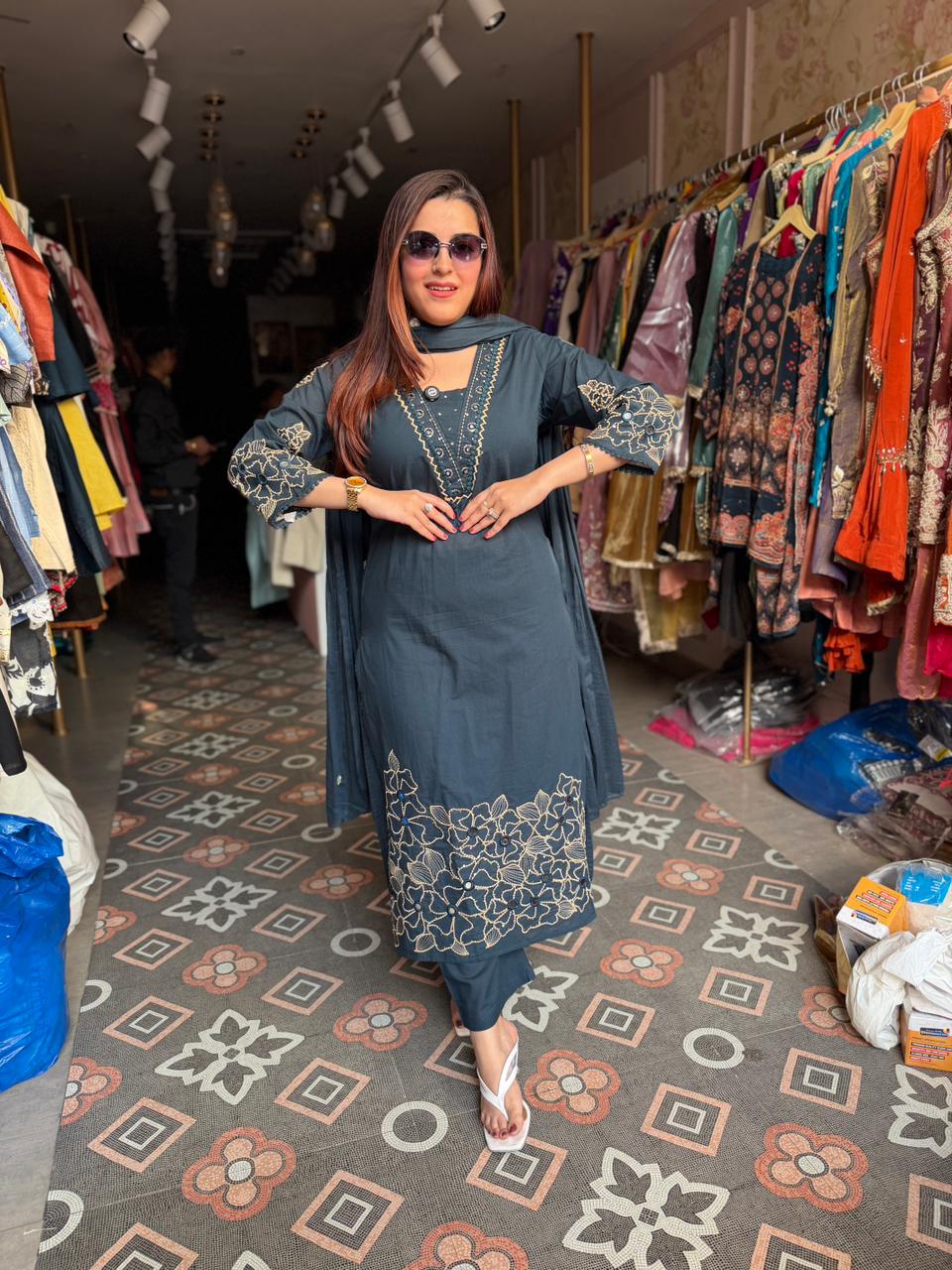 Nera Embroidered Suit Set