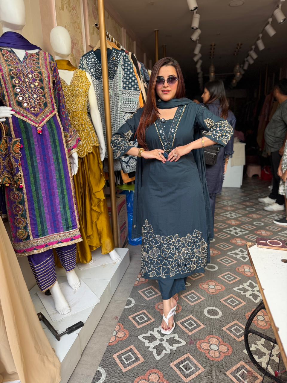 Nera Embroidered Suit Set