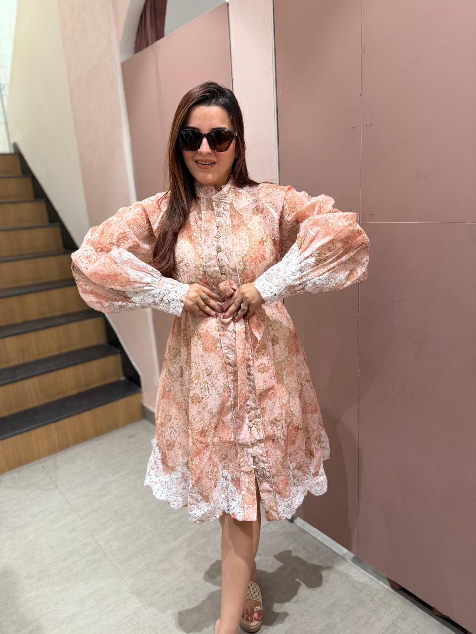 Vintage Bloom Lace Trim midi Dress