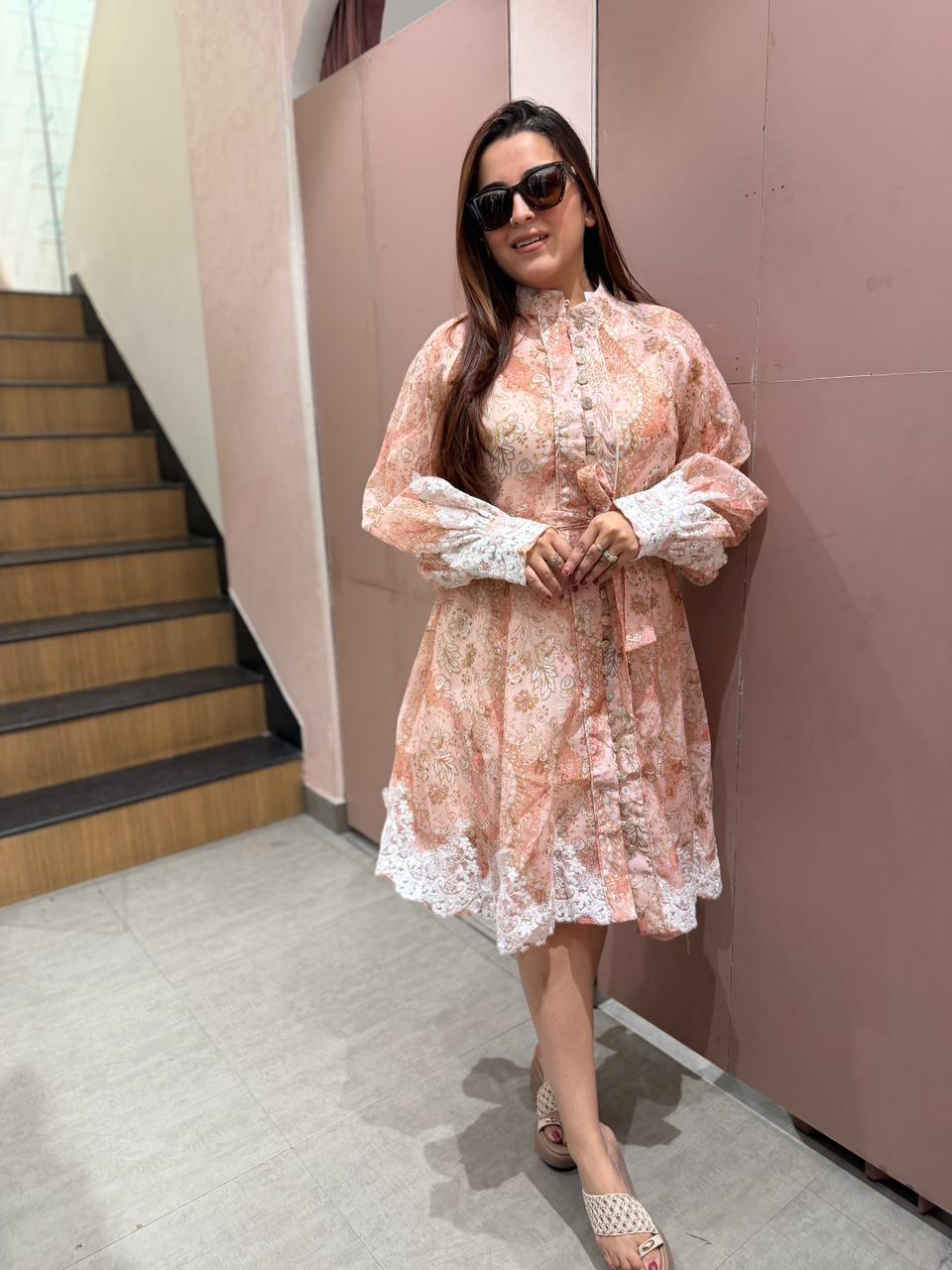 Vintage Bloom Lace Trim midi Dress
