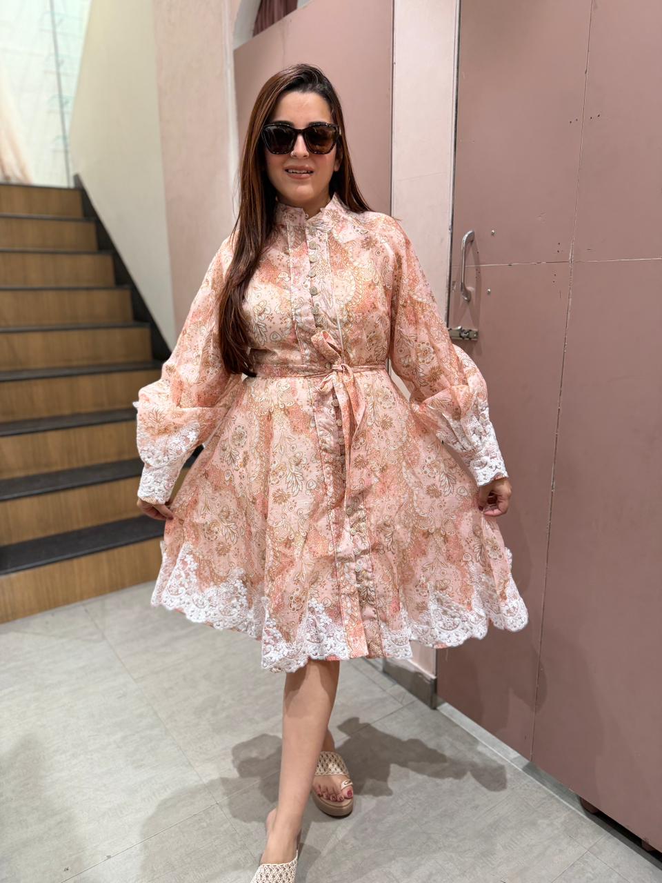 Vintage Bloom Lace Trim midi Dress