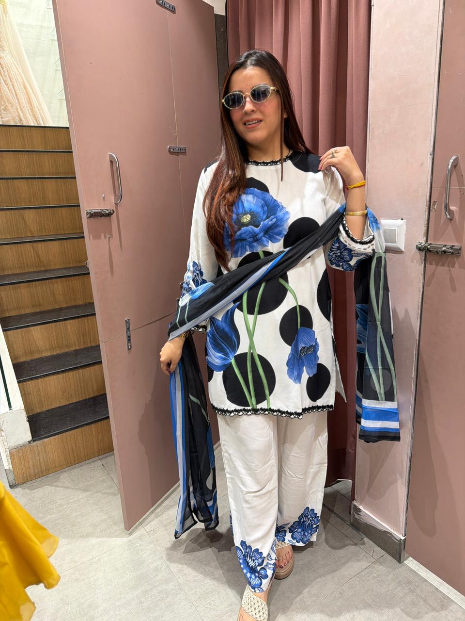 Jinsen Floral Printed Kurta Set