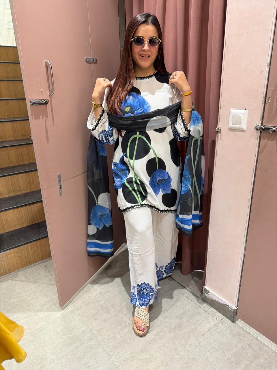 Jinsen Floral Printed Kurta Set