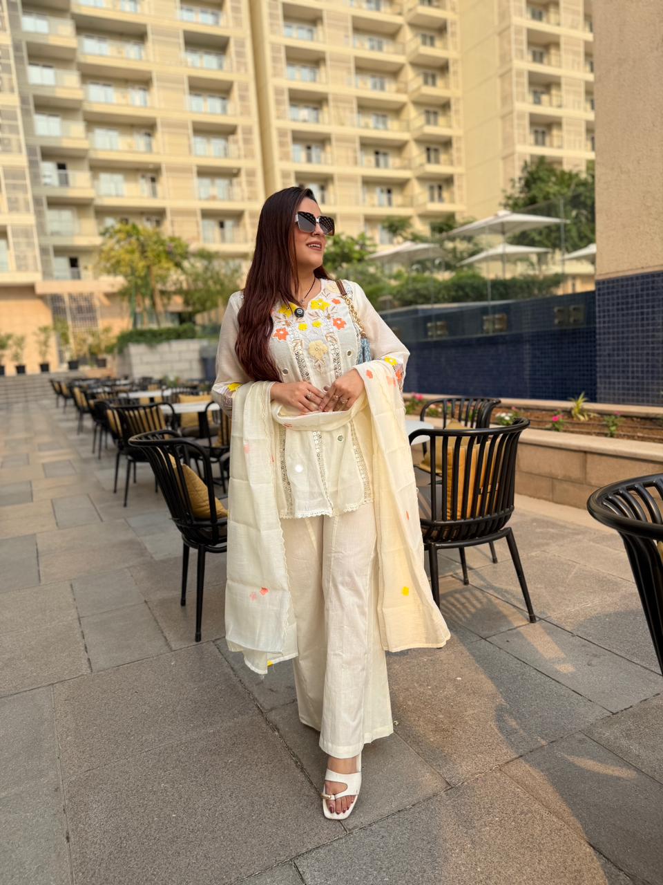 Eyvy Embroidered Kurta set