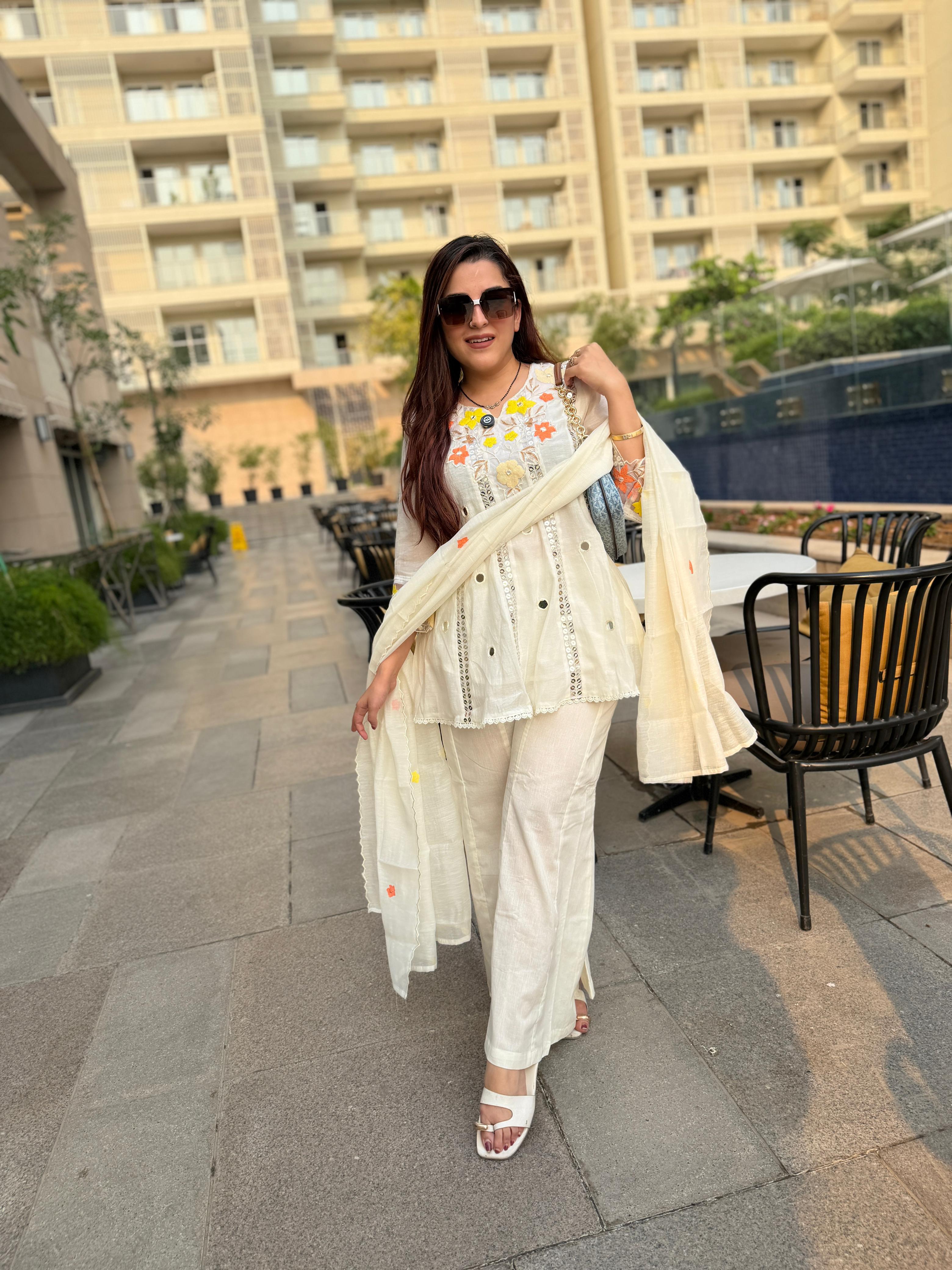 Eyvy Embroidered Kurta set