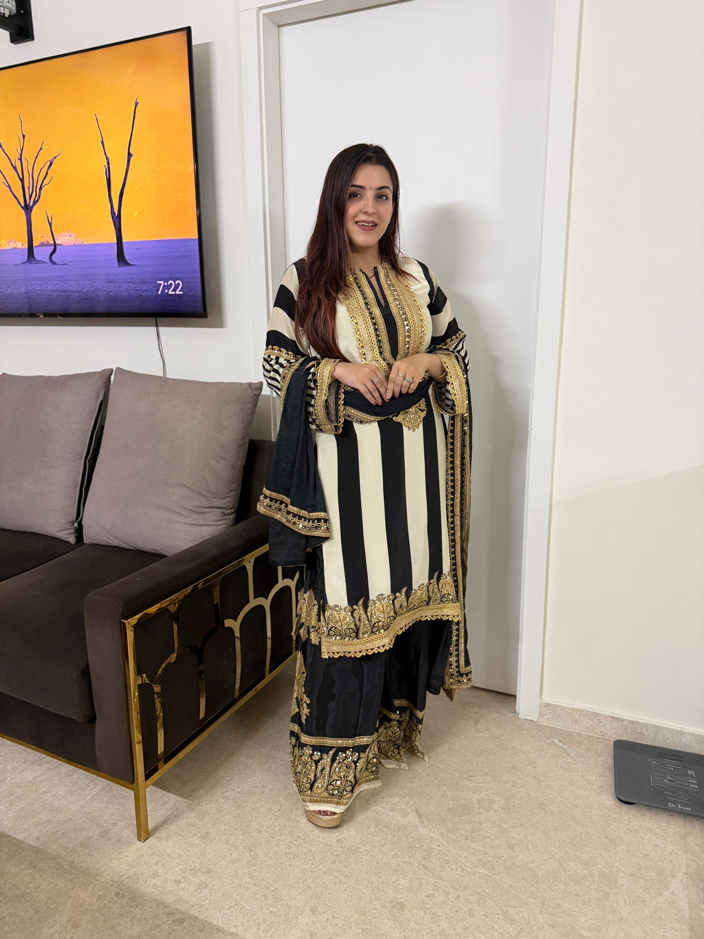 Niyar Regal Embroidered Kurta Set