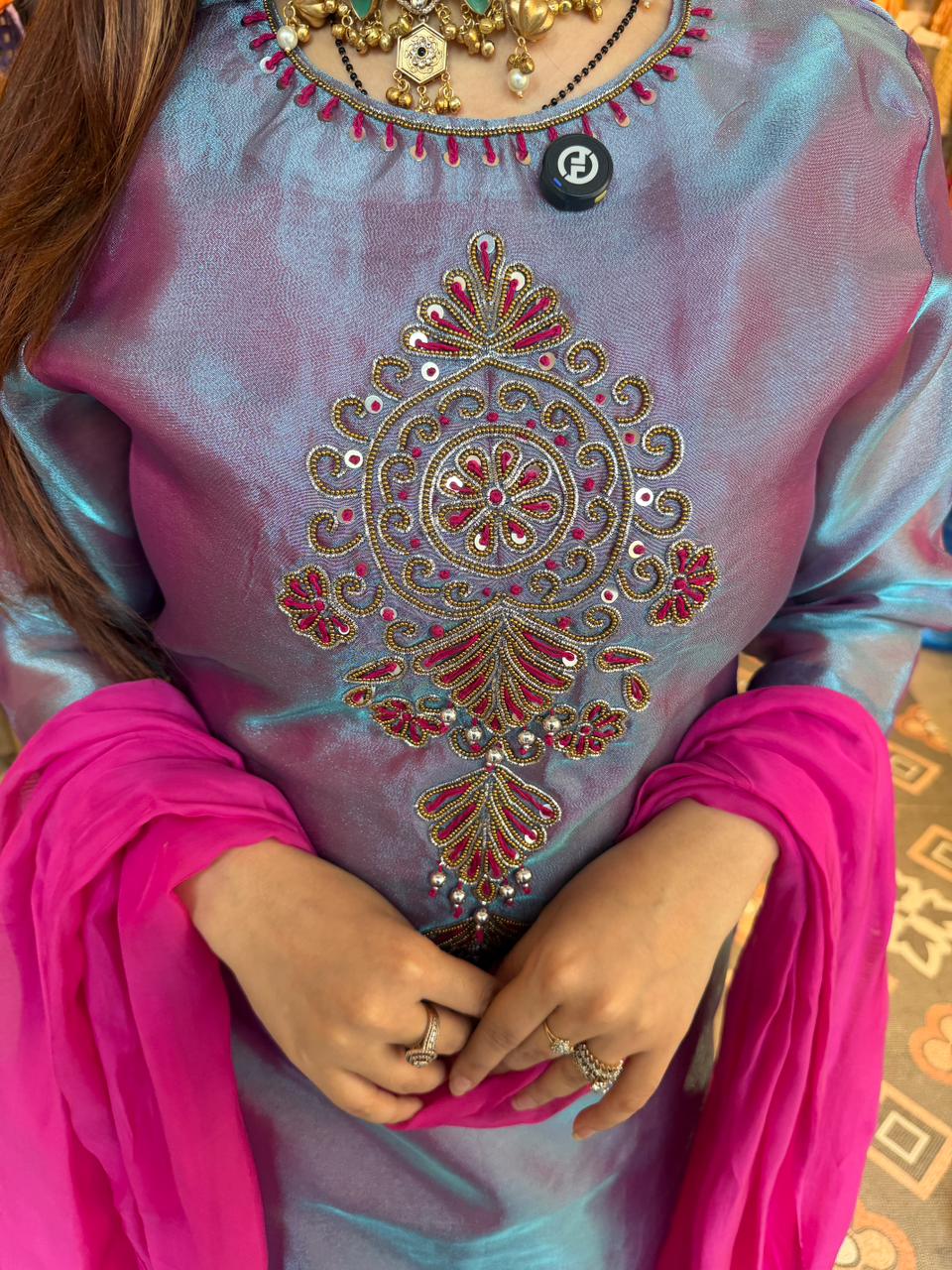 Iridescent suit Set