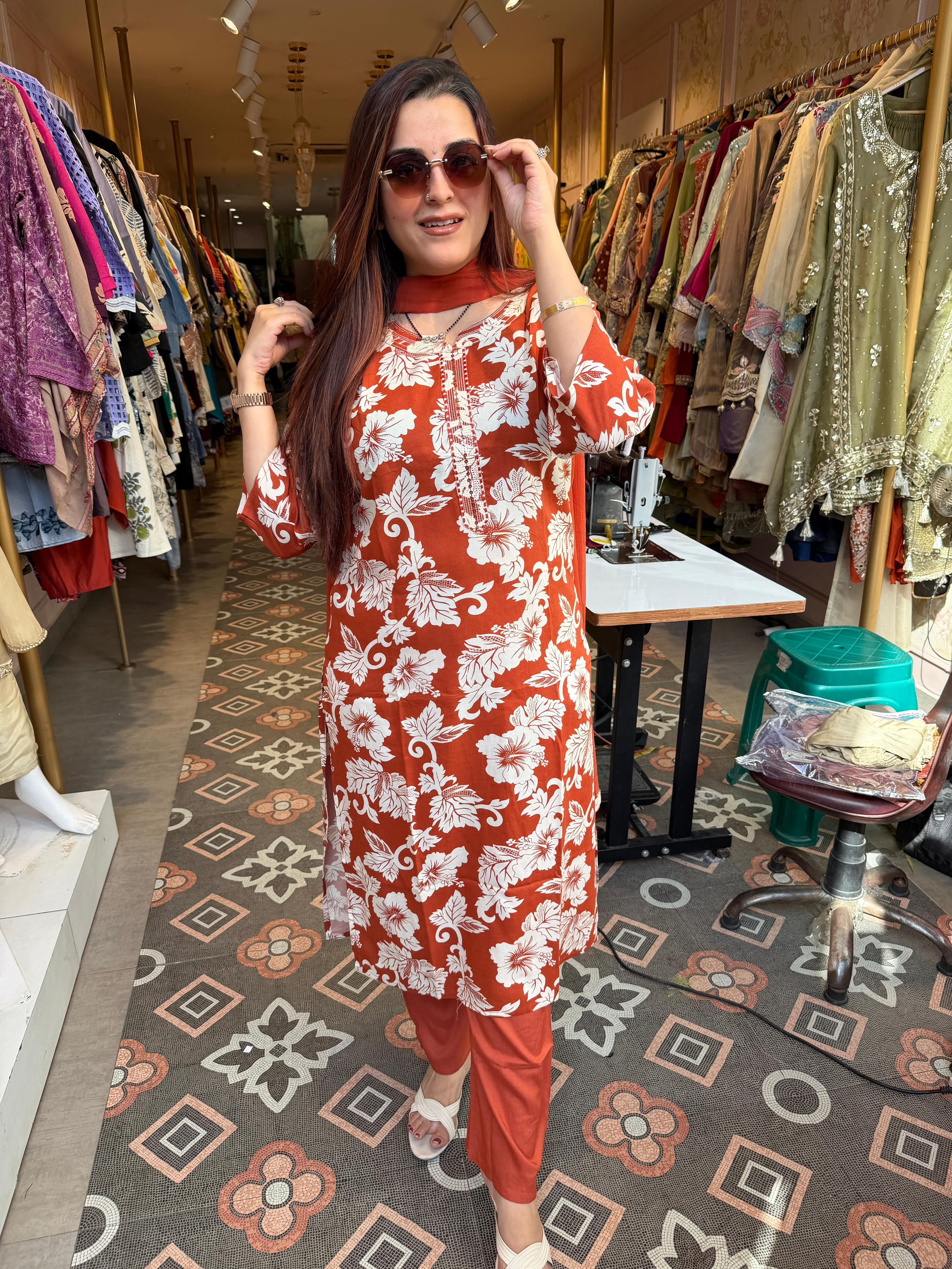 Nainy Bloom Printed Kurta Set