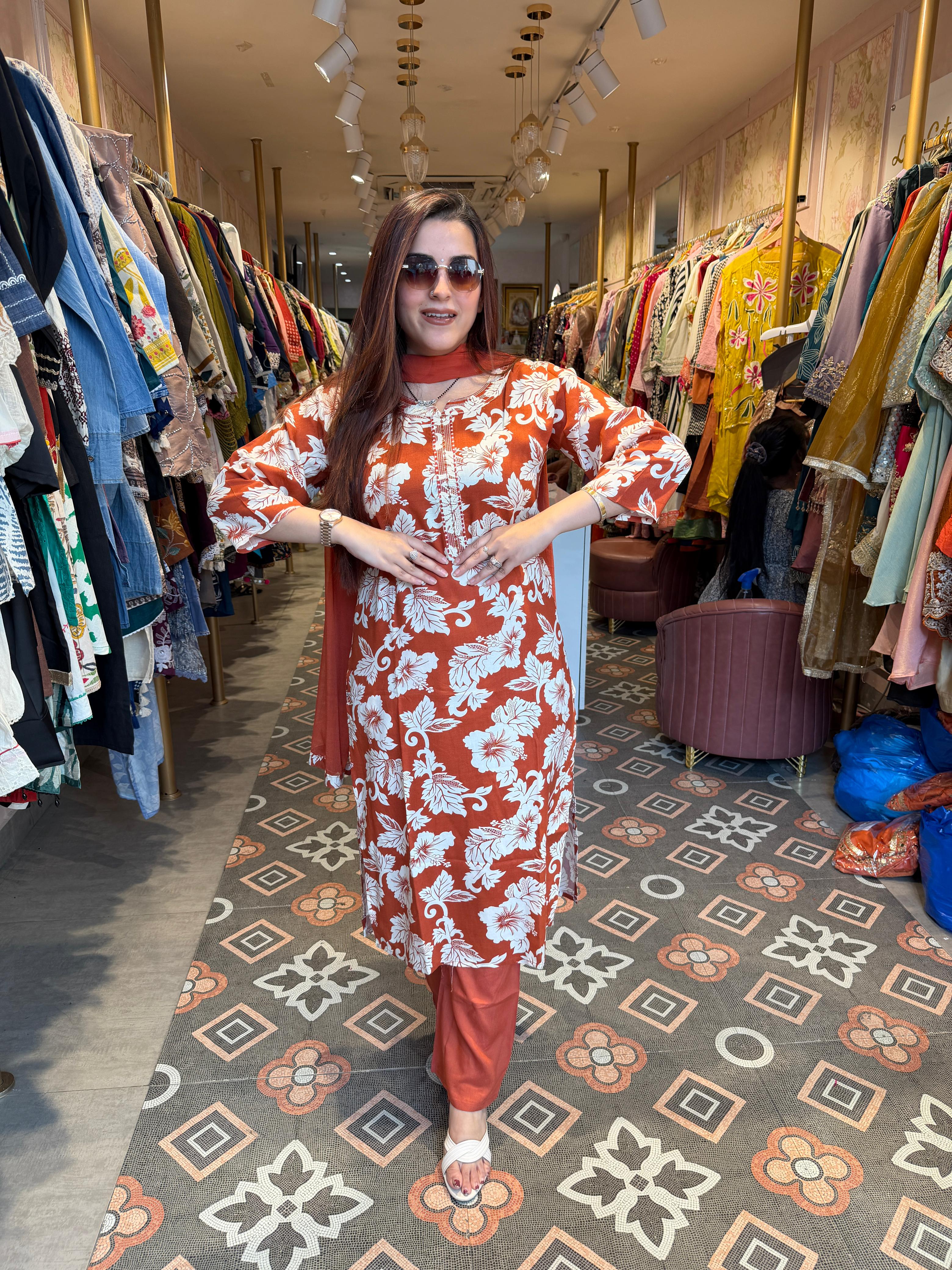 Nainy Bloom Printed Kurta Set