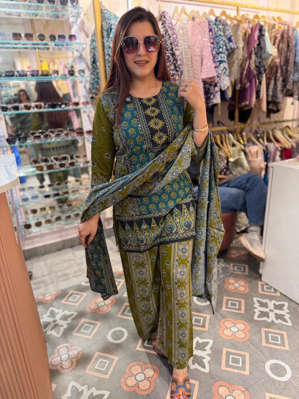 Emerald Garden Printed 3-Piece Suit Set