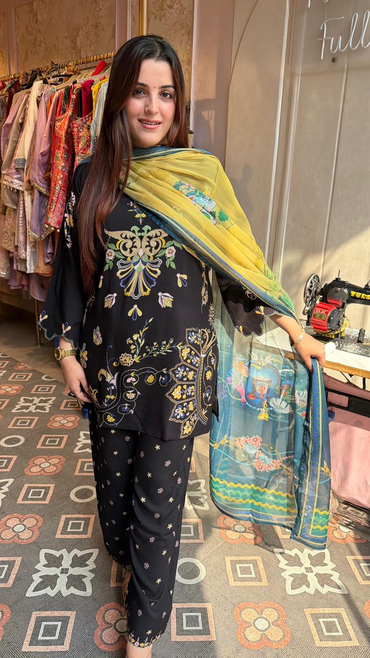 Black floral thread embroidered Pakistani suit