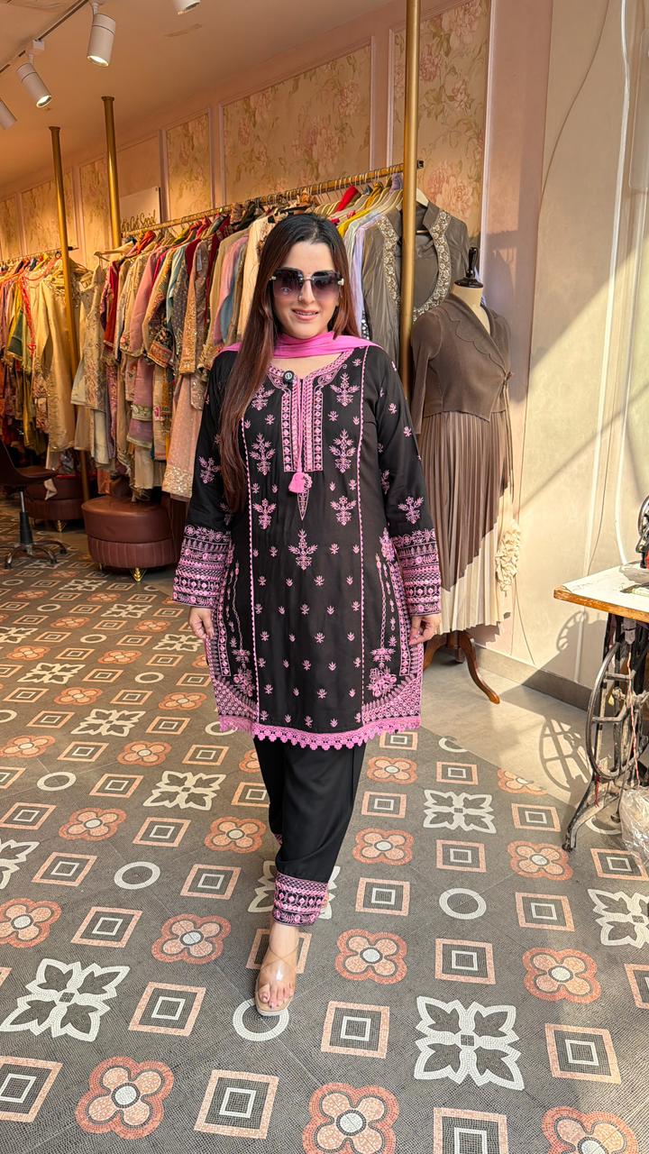 Pakistani ethnic embroidered lawn suit