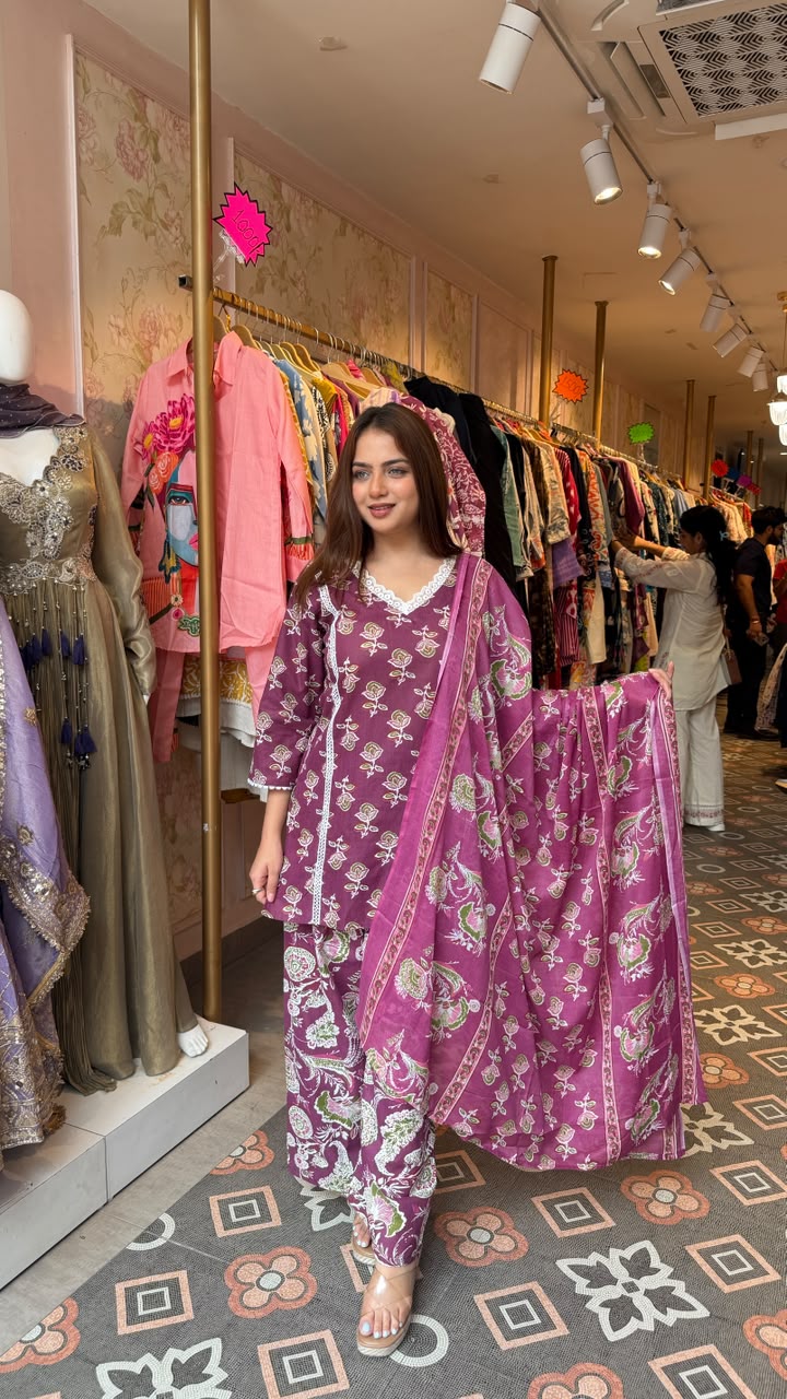 Printed short kurta with straight pants set