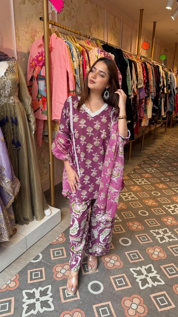 Printed short kurta with straight pants set