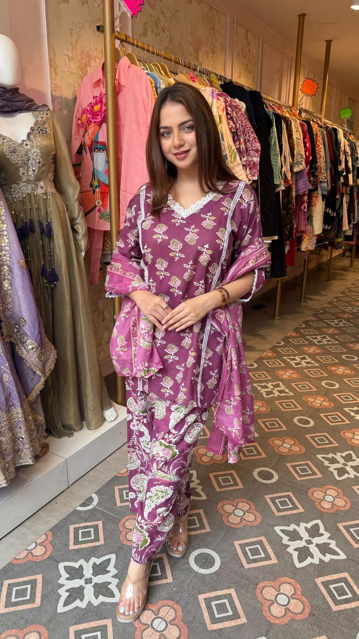 Printed short kurta with straight pants set