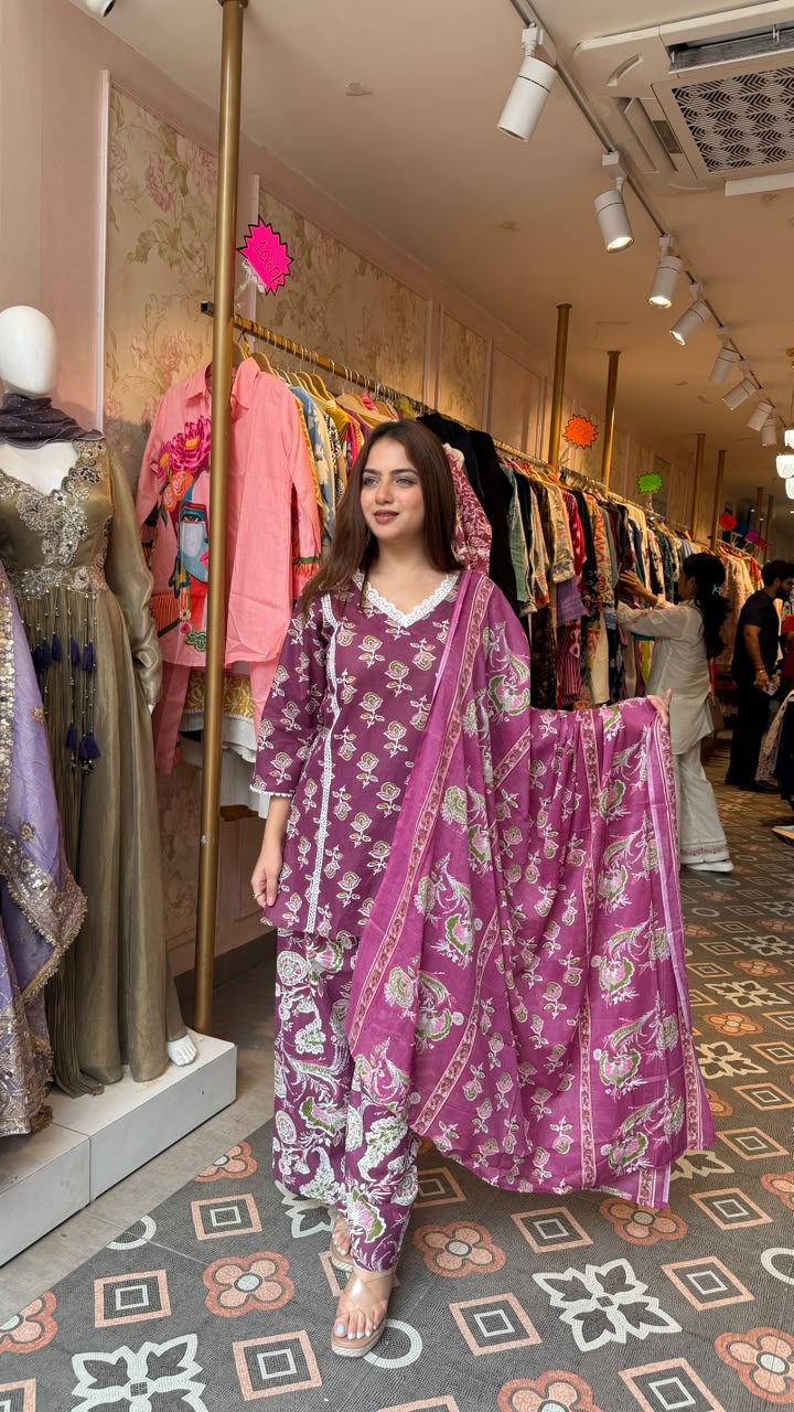 Printed short kurta with straight pants set