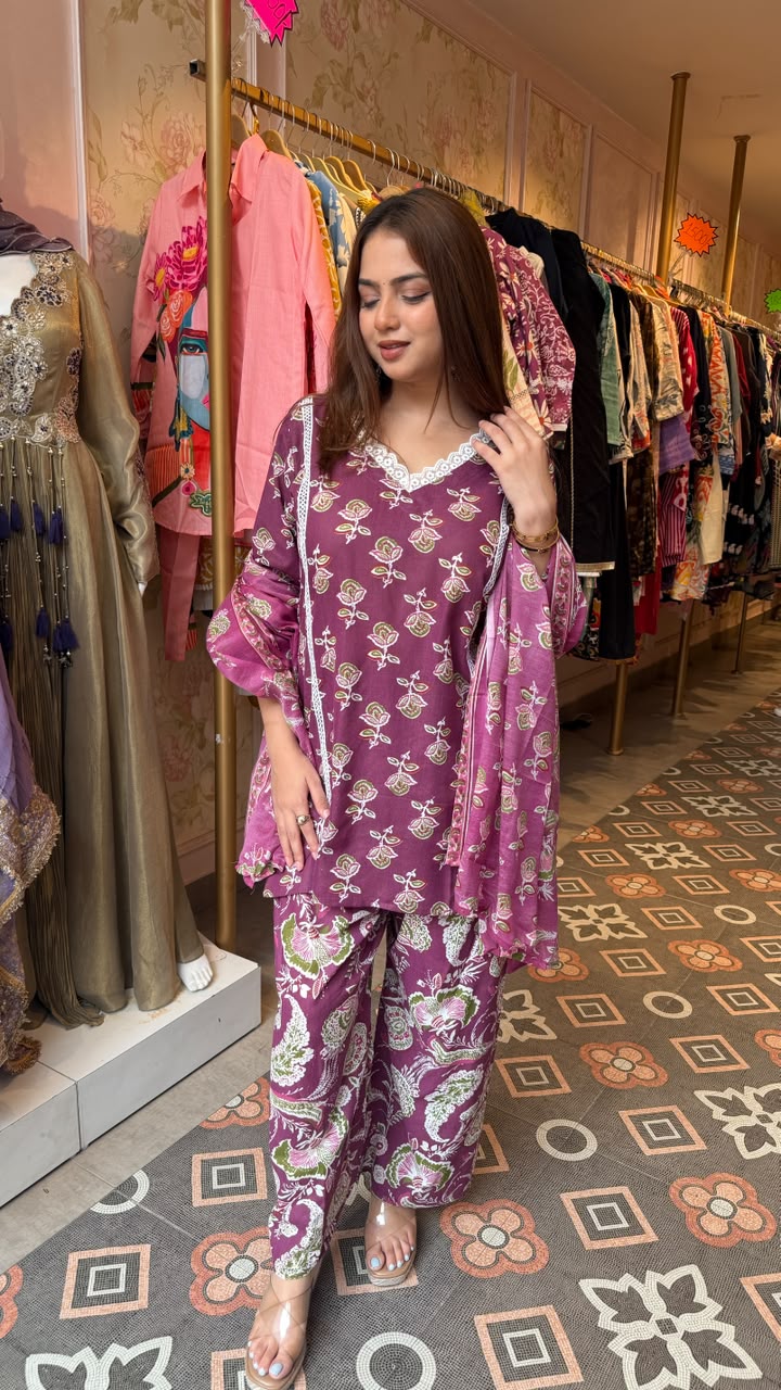 Printed short kurta with straight pants set