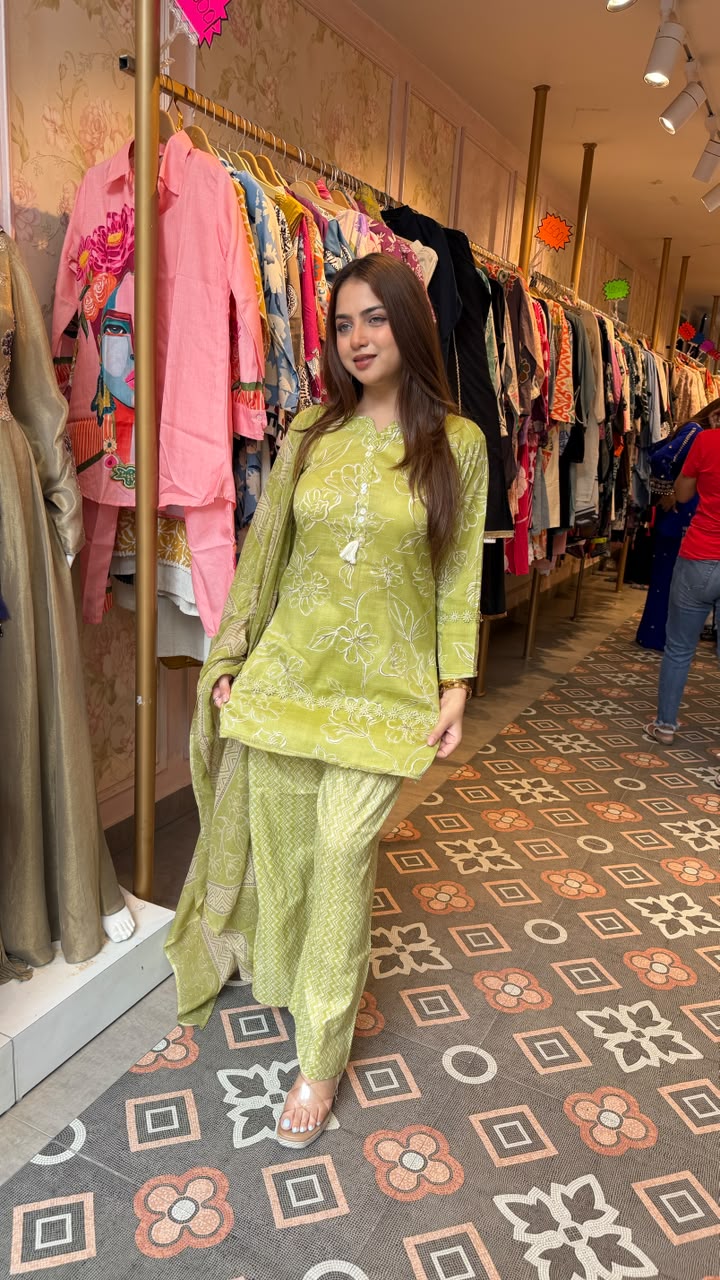 Straight-cut kurta with palazzo set