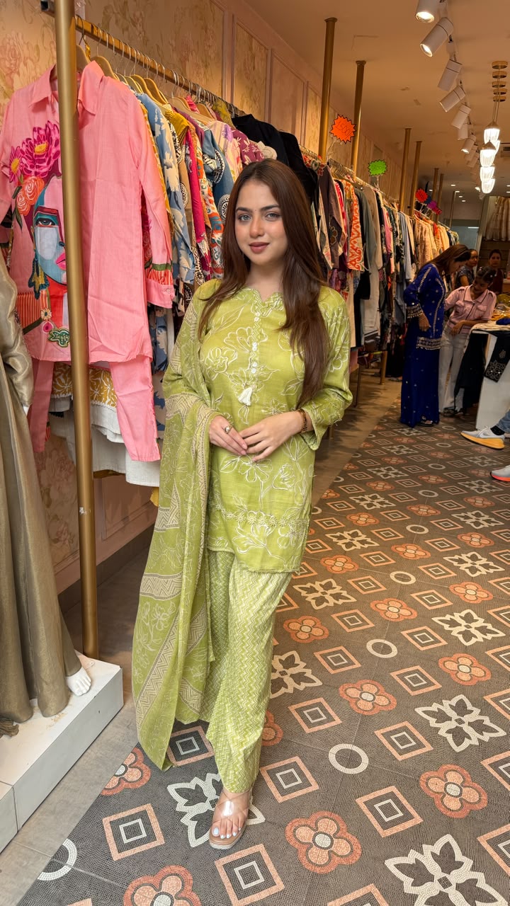 Straight-cut kurta with palazzo set