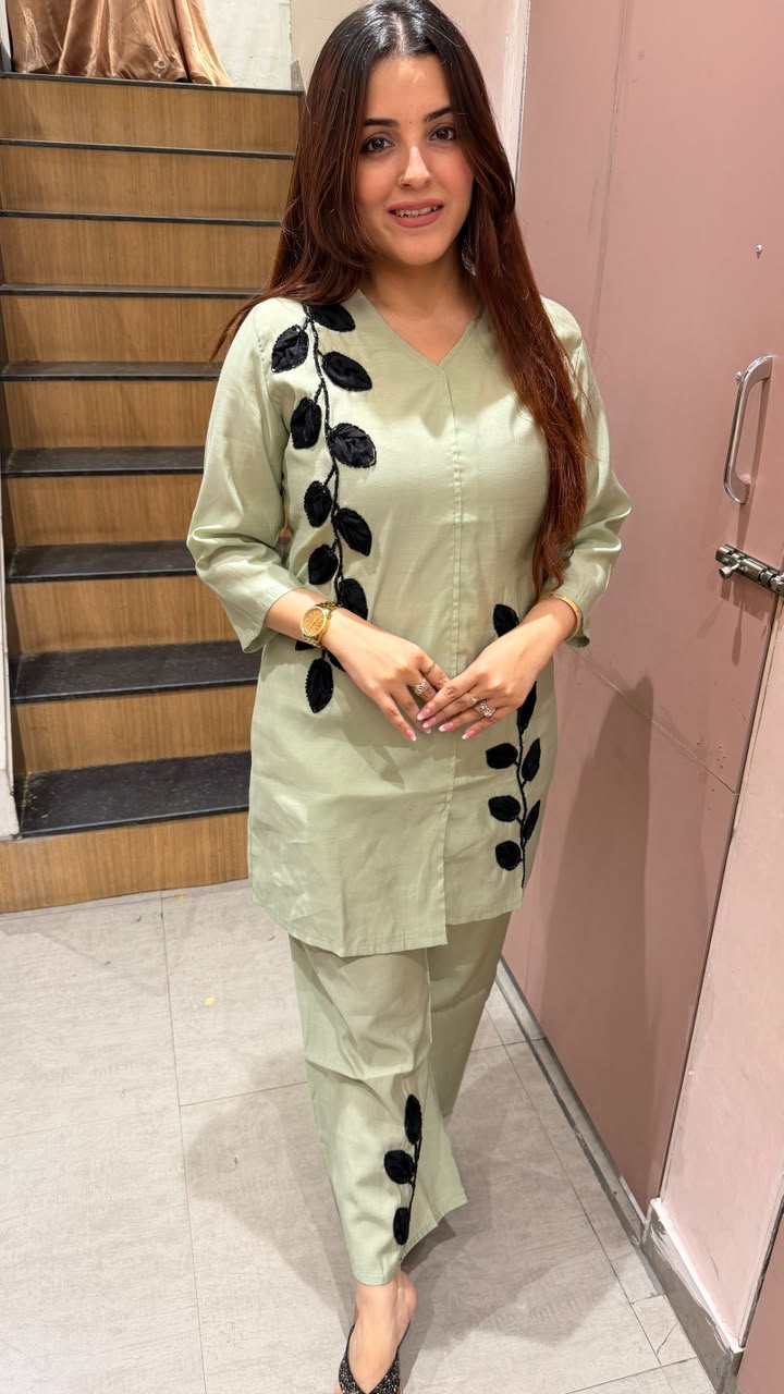 3D Leaf Appliqué Work co- ord set