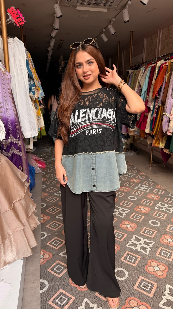 Oversized Lace Graphic T-Shirt
