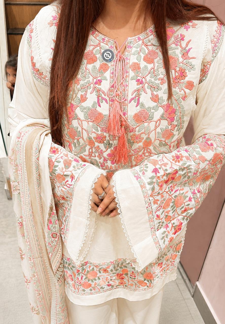 Pakistani Printed Kurta Pant Set