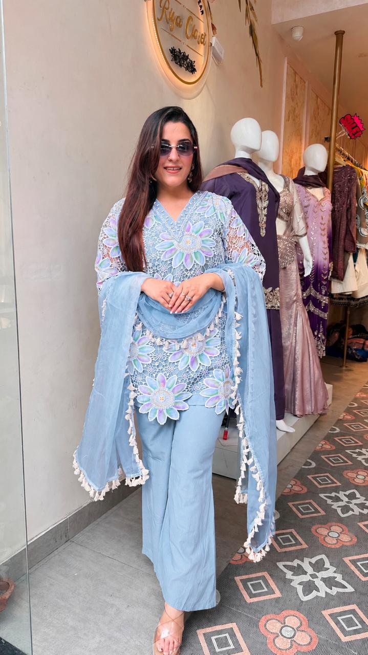 Luxury Floral 3D Lace Pakistani Suit Set