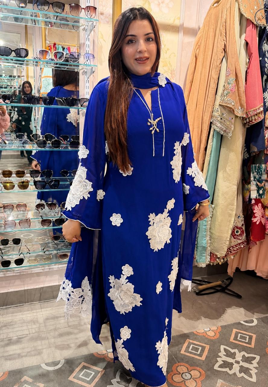 Emerald Green Floral Appliqué Kurta Set with Dupatta