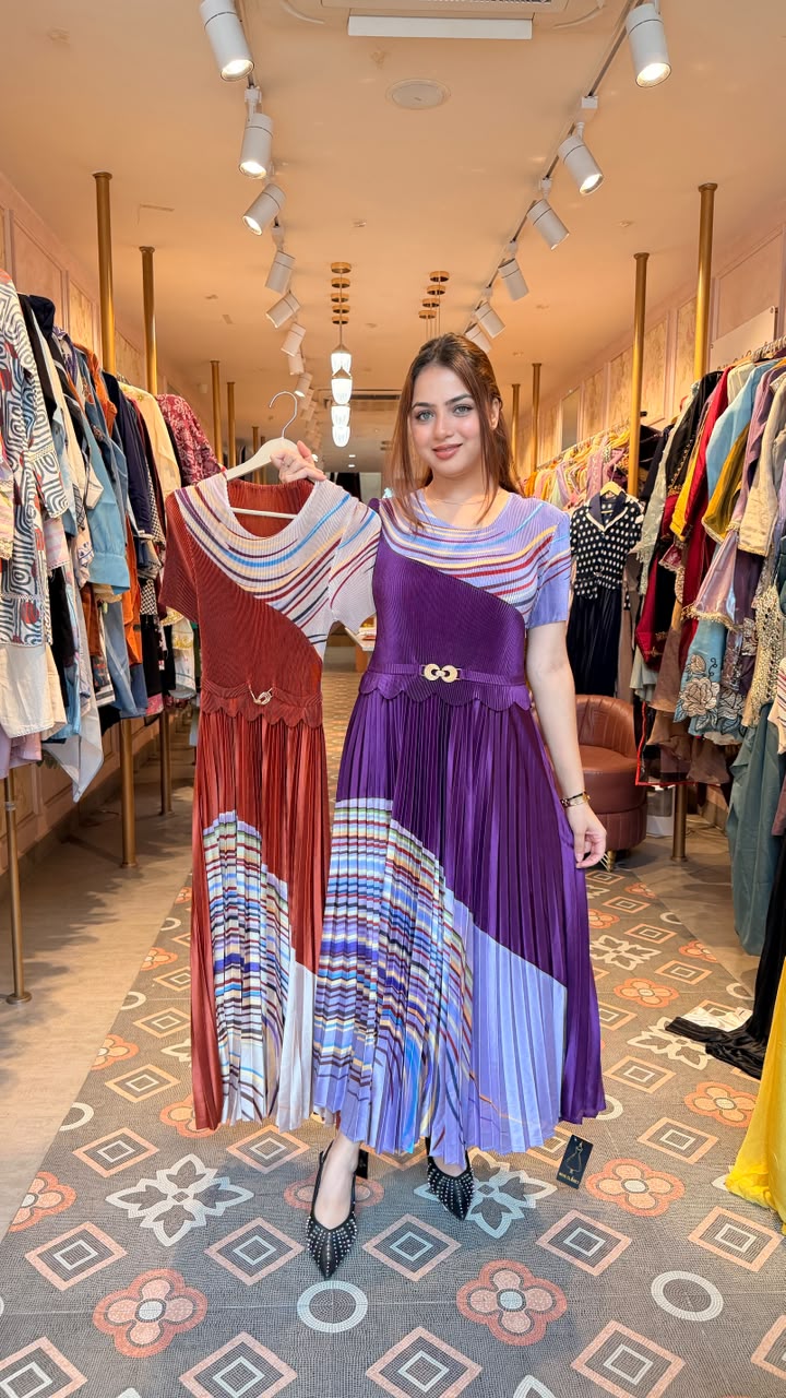 Abstract Print Pleated Midi Dress