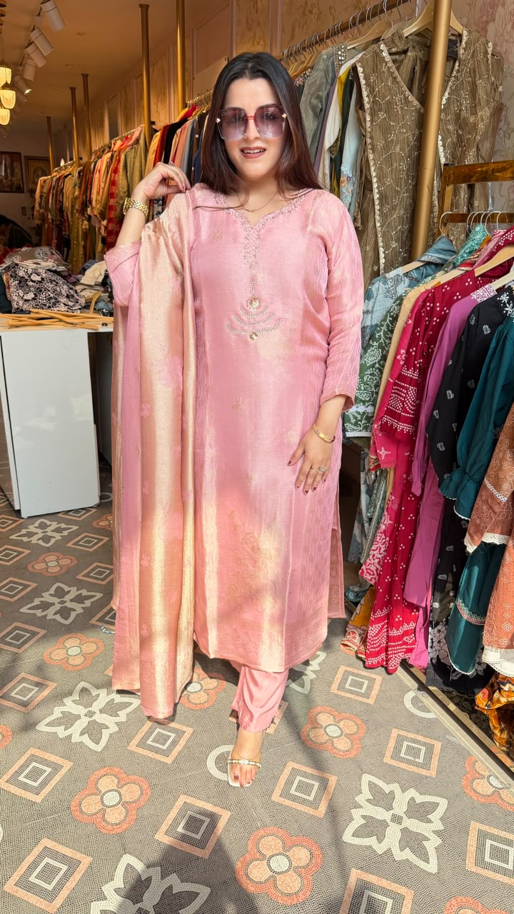 Zari Embroidered Straight Kurta Set