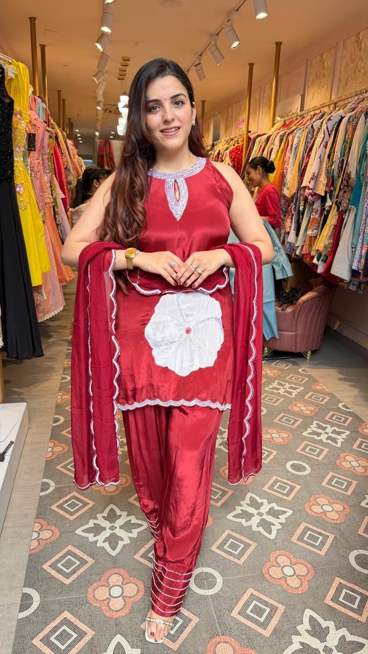Embroidered Straight-Cut Punjabi Suit