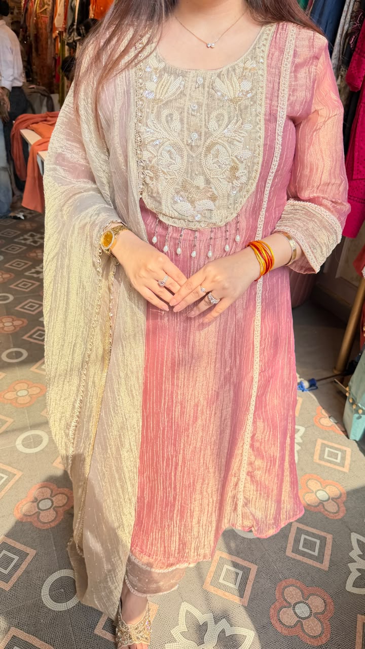 Rose Gold Noor – Embroidered Straight Kurta Set