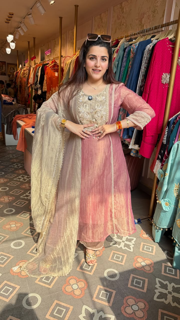 Rose Gold Noor – Embroidered Straight Kurta Set