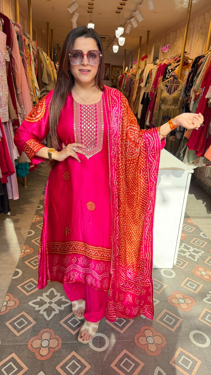 Bandhani Printed Embroidered Straight Suit